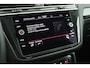 Volkswagen Tiguan 1.5 TSI 150pk DSG R-Line Business+ Trekhaak Camera Keyless Stoelverwarming Virtual Cockpit Navigatie