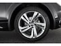 Volkswagen Tiguan 1.5 TSI 150pk DSG R-Line Business+ Trekhaak Camera Keyless Stoelverwarming Virtual Cockpit Navigatie