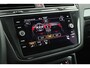 Volkswagen Tiguan 1.5 TSI 150pk DSG R-Line Business+ Trekhaak Camera Keyless Stoelverwarming Virtual Cockpit Navigatie