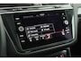 Volkswagen Tiguan 1.5 TSI 150pk DSG R-Line Business+ Trekhaak Camera Keyless Stoelverwarming Virtual Cockpit Navigatie