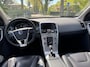 Volvo XC60 2.0 T5 FWD Polar+ | Panoramadak | PDC + Camera | Premium Audio | Voorruitverwarming | Stoelverwarming | Bochten verlichting |