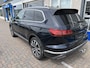 Volkswagen Touareg 3.0 TSi eHybrid 4MOTION Elegance / 381PK/ PANO/ LUCHTVERING/ 360 CAMERA/ PARK. SENSOREN/ ELEKTR. TREKHAAK/ SOFT-CLOSE/ STUUR+STOEL VERWARM./ ADAPT. CRUISE/ APP-CONNECT/ LEDER/ HEAD-UP DISPLAY/ STOEL VERWARM. ACHTER/ MATRIX/