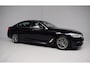 BMW 5-Serie 520i 184PK AUT8 M-SPORT ORG.NED / NAP / CAMERA / HEAD-UP / VIRTUAL / LEER / SFEERVERLICHTING / ADAPT.CRUISE