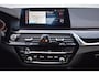 BMW 5-Serie 520i 184PK AUT8 M-SPORT ORG.NED / NAP / CAMERA / HEAD-UP / VIRTUAL / LEER / SFEERVERLICHTING / ADAPT.CRUISE
