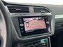 Volkswagen Tiguan 1.5 TSI Life Business CAMERA / 20 INCH / ELECTR. TREKHAAK / ELECTR. KOFFERDEKSEL