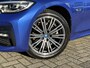 BMW 3-Serie Touring /320e Business Edition Plus M Sport Pakket / Portimao Blau / Stoel & Stuurverwarming / Wegklapbare Trekhaak /