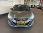 Hyundai i40 Wagon 1.6 GDI Blue i-Vision | Cruise control | Climate control | Trekhaak | Navigatie | Elek. verstelbare stoelen | Elek. inklapbare spiegels | LED dagrijverlichting