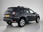 Dacia Duster SUV Journey 100 pk | Navigatie | Rondomzicht Camera | Parkeersensoren Achter | LED Koplampen | Keyless Entry/Start | Dodehoek Detectie | Climate Control | Cruise Control | 17" Lichtmetalen Velgen | Apple Carplay/Android Auto |