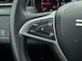 Dacia Duster SUV Journey 100 pk | Navigatie | Rondomzicht Camera | Parkeersensoren Achter | LED Koplampen | Keyless Entry/Start | Dodehoek Detectie | Climate Control | Cruise Control | 17" Lichtmetalen Velgen | Apple Carplay/Android Auto |