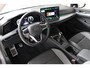 Volkswagen Golf 1.5 TSI Life Navigatie | Dodehoekassistent | Trekhaak | Stoel- en Stuurverwarming |
