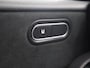 Mercedes-Benz A-klasse A 180 Limousine AMG Line | Panoramadak | Keyless go | Sfeerverlichting | Stoelverwarming | AMG styling