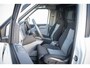 LEVC VN5 Plug-in Hybrid Ultima | Navigatie | Achteruitrijcamera | LED koplampen | Cruise control | Parkeersensoren voor + achter | Climate control | Elektrische stoelverstelling |
