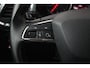 SEAT Ateca 1.0 EcoTSI Style Business Intense (PARKEERSENSOREN, TREKHAAK, CAMERA, NAVIGATIE, CARPLAY, NL-AUTO, GOED ONDERHOUDEN)