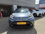 Toyota Aygo X 1.0 VVT-i Automaat PULSE DESIGN PACK 18'' LM-VELGEN CLIMA LED APPLE/ANDROID AD-CRUISE CAMERA BLUETOOTH PRIVACY GLASS