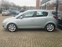Opel Corsa 1.4-16V Cosmo 5 deurs 90PK! NL AUTO NAP! Cruise l AIRCO ECC l Stoel& stuurverwarming l Leer l MTF-stuur l LMV l PDC!