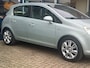 Opel Corsa 1.4-16V Cosmo 5 deurs 90PK! NL AUTO NAP! Cruise l AIRCO ECC l Stoel& stuurverwarming l Leer l MTF-stuur l LMV l PDC!