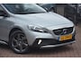 Volvo V40 Cross Country 2.0 D2 Summum | Panoramadak | Camera | BLIS | Stoelverwarming | NL auto!! |