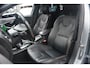 Volvo V40 Cross Country 2.0 D2 Summum | Panoramadak | Camera | BLIS | Stoelverwarming | NL auto!! |