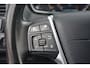 Volvo V40 Cross Country 2.0 D2 Summum | Panoramadak | Camera | BLIS | Stoelverwarming | NL auto!! |