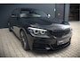 BMW 2-Serie Coupé 218i High Executive M Sport | M Performance | Stoelverwarming | Navigatie | Keyless | Camera | Cruise Control | DAB | HIFI | Parkeersensoren | Leer | Digital Dash | Automaat | NAP | Orig. NL | BTW