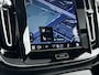 Volvo XC40 Recharge P8 AWD R-Design | Panoramadak | Parkeercamera | Adaptieve cruise | BLIS | Stoel/stuur/achterbankverwarming