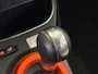 Renault Twingo R80 Serie Limitee V. Airco Stoel verwarmd Cruise Navi Camera