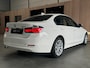 BMW 3-Serie 320i xDrive Leder | Camera | Schuifdak EXPORTPRIJS EX BPM