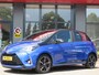Toyota Yaris 1.5 Hybrid Bi-Tone | Clima-Airco | Cruise Control | Achteruitrijcamera | Incl. BOVAG Garantie | Trekhaak | Bluetooth |