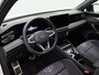 Volkswagen Tiguan 1.5 eHybrid 204 Pk Automaat R-Line Edition | Black Style | Trekhaak | Panoramadak | Stoel & Stuur Verwarming | 20 inch velgen | Carplay