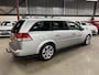 Opel Vectra Wagon 2.2-16V Executive