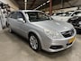Opel Vectra Wagon 2.2-16V Executive