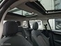 MINI Cooper Mini 1.5 Serious Business Panorama/Navigatie/PDC