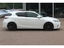 Lexus CT 200h 25th Edition / Camera / Schuifdak / Alcantara / Navigatie / 15'' / Getint glas / Stoelverwarming / Cruise Control