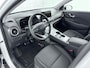 Hyundai Kona Electric Fashion 39 kWh | OUTLETDEAL! | 3-FASEN | WARMTEPOMP | NAVI | APPLE CAR PLAY & ANDROID AUTO | NAVI | CAMERA | ADAPTIVE CRUISE | CLIMA | FABRIEKSGARANTIE GELDIG T/M 2-2028! |