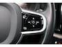Volvo XC60 B4 190pk AWD Inscription - Intellisafe Surround - Verwarmbare voorstoelen - Achteruitrijcamera - Parkeersensoren voor & achter - Full LED verlichting - Elektrisch verstelbare bestuurdersstoel