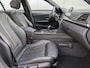 BMW 3-Serie Touring 320i High Executive | Panorama | Sportleer| Trekhaak | Org NL | Navi Prof | Camera | APK & OH Nieuw