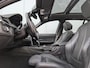 BMW 3-Serie Touring 320i High Executive | Panorama | Sportleer| Trekhaak | Org NL | Navi Prof | Camera | APK & OH Nieuw