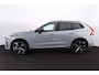 Volvo XC60 T6 Recharge AWD Plus Dark - LONG RANGE - Panorama/schuifdak - IntelliSafe Assist & Surround - Adaptieve LED koplampen - Parkeercamera achter - Verwarmde voorstoelen, stuur & achterbank - Parkeersensoren voor & achter - Elektr. bedienb. voorstoelen met geheugen - Draadloze tel. lader - Extra getint glas - Elektr. inklapbare trekhaak - 21' LMV