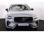Volvo XC60 T6 Recharge AWD Plus Dark - LONG RANGE - Panorama/schuifdak - IntelliSafe Assist & Surround - Adaptieve LED koplampen - Parkeercamera achter - Verwarmde voorstoelen, stuur & achterbank - Parkeersensoren voor & achter - Elektr. bedienb. voorstoelen met geheugen - Draadloze tel. lader - Extra getint glas - Elektr. inklapbare trekhaak - 21' LMV