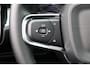Volvo XC40 B4 Core - IntelliSafe Assist - 360º Camera - Verwarmde voorstoelen, stuur & achterbank - Parkeersensoren voor & achter - Draadloze tel. lader - Standkachel - Extra getint glas - Elektr. inklapbare trekhaak - 18' LMV