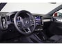 Volvo XC40 B4 Core - IntelliSafe Assist - 360º Camera - Verwarmde voorstoelen, stuur & achterbank - Parkeersensoren voor & achter - Draadloze tel. lader - Standkachel - Extra getint glas - Elektr. inklapbare trekhaak - 18' LMV