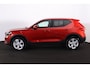 Volvo XC40 B4 Core - IntelliSafe Assist - 360º Camera - Verwarmde voorstoelen, stuur & achterbank - Parkeersensoren voor & achter - Draadloze tel. lader - Standkachel - Extra getint glas - Elektr. inklapbare trekhaak - 18' LMV