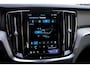 Volvo S60 B4 Plus Dark Elektrisch glazen panorama-dak | 19" L.m.velgen | Harman Kardon audio | Trekhaak elektrisch uitklapbaar