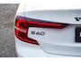 Volvo S60 B4 Plus Dark Elektrisch glazen panorama-dak | 19" L.m.velgen | Harman Kardon audio | Trekhaak elektrisch uitklapbaar