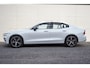 Volvo S60 B4 Plus Dark Elektrisch glazen panorama-dak | 19" L.m.velgen | Harman Kardon audio | Trekhaak elektrisch uitklapbaar