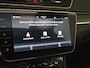 Skoda Superb Combi 1.4 TSI iV Business Edition Plus 218pk | Panorama dak | Dodehoekdetectie | Trekhaak | Elektrische stoelen | Adaptief cruise control | Camera achter | keyless | Stuur + stoel & achterbank verwarming | 17"LMV