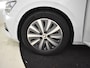 Skoda Superb Combi 1.4 TSI iV Business Edition Plus 218pk | Panorama dak | Dodehoekdetectie | Trekhaak | Elektrische stoelen | Adaptief cruise control | Camera achter | keyless | Stuur + stoel & achterbank verwarming | 17"LMV