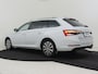 Skoda Superb Combi 1.4 TSI iV Business Edition Plus 218pk | Panorama dak | Dodehoekdetectie | Trekhaak | Elektrische stoelen | Adaptief cruise control | Camera achter | keyless | Stuur + stoel & achterbank verwarming | 17"LMV