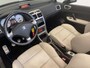 Peugeot 307 CC 1.6-16V Climate Control Cruise control Leder parkeersensoren Lm velgen apk tot 31-01-2026