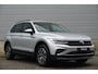 Volkswagen Tiguan 1.4 TSI 245pk eHybrid Life | SoH 100% | Dodehoek Detectie | Elektrische Achterklep | Achteruitrijcamera
